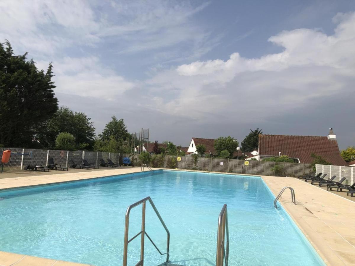 Vacances Relax A Bredene Bagian luar foto